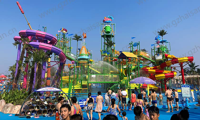 浙江宁波大目湾阿拉的海水上乐园水寨