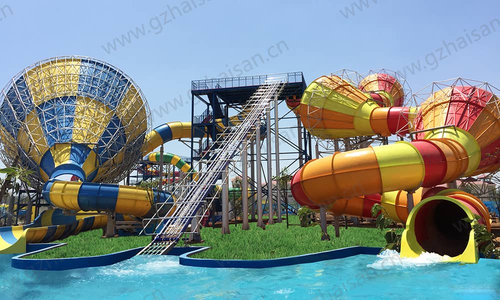 河南洛阳中赫梦幻水世界大喇叭、暴风谷组合