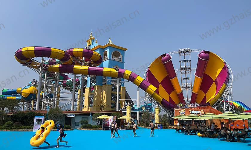 浙江宁波大目湾阿拉的海水上乐园超级龙卷风滑道