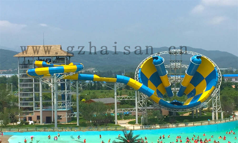 AI融合科技与欢乐：水上乐园设备的创新融合