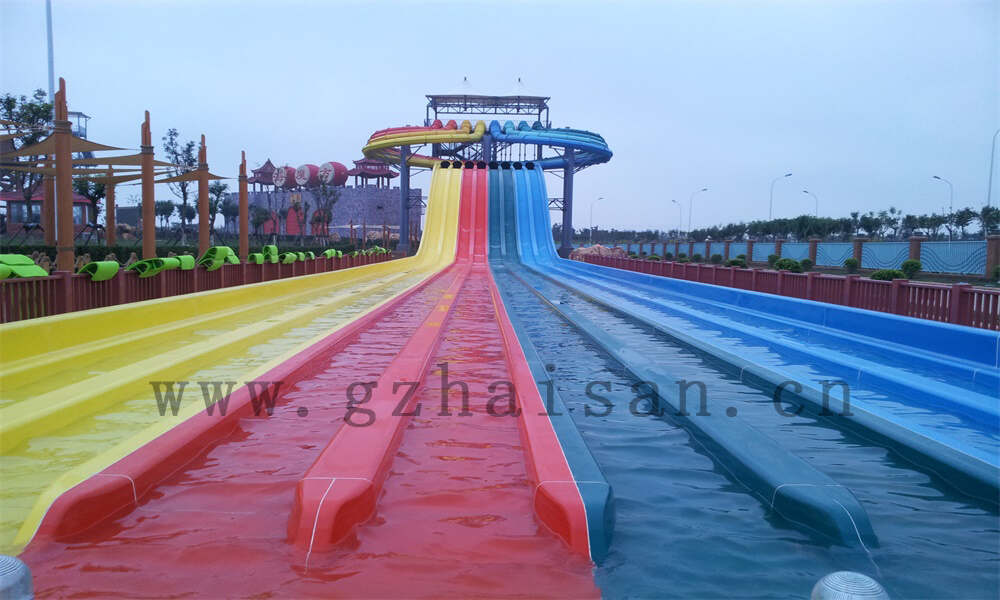 水上乐园垂直滑梯：惊险刺激的巅峰体验