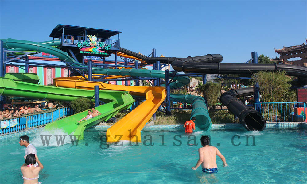 水上乐园儿童滑梯