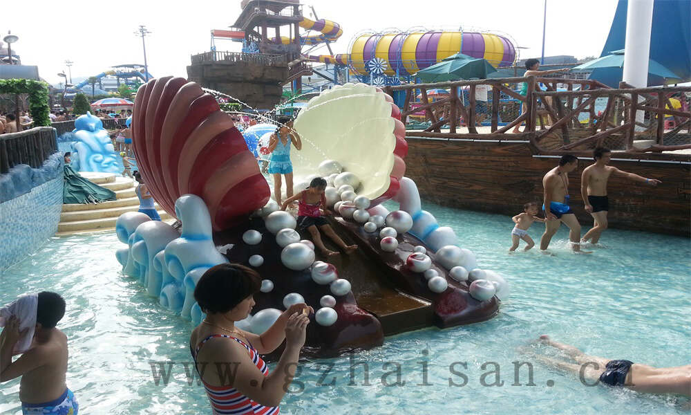 如何策划水上乐园内的特色餐饮服务？